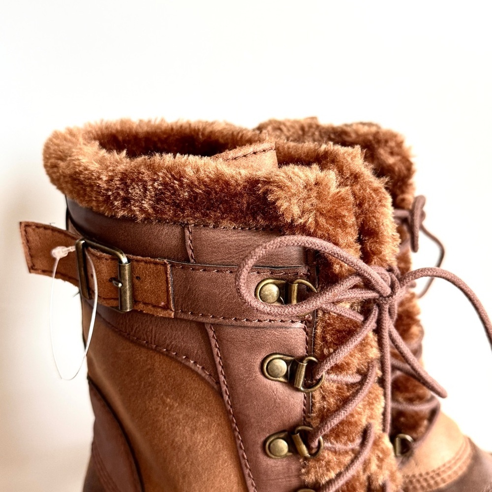 Brown Fur-Lined Women's Boots - Picture 2 of 11